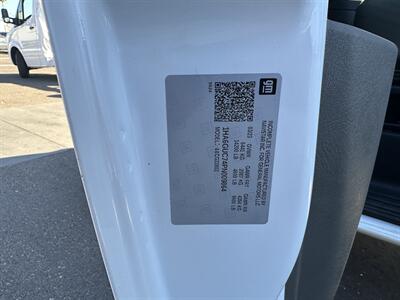 2023 Chevrolet Express 4500   - Photo 21 - Phoenix, AZ 85034