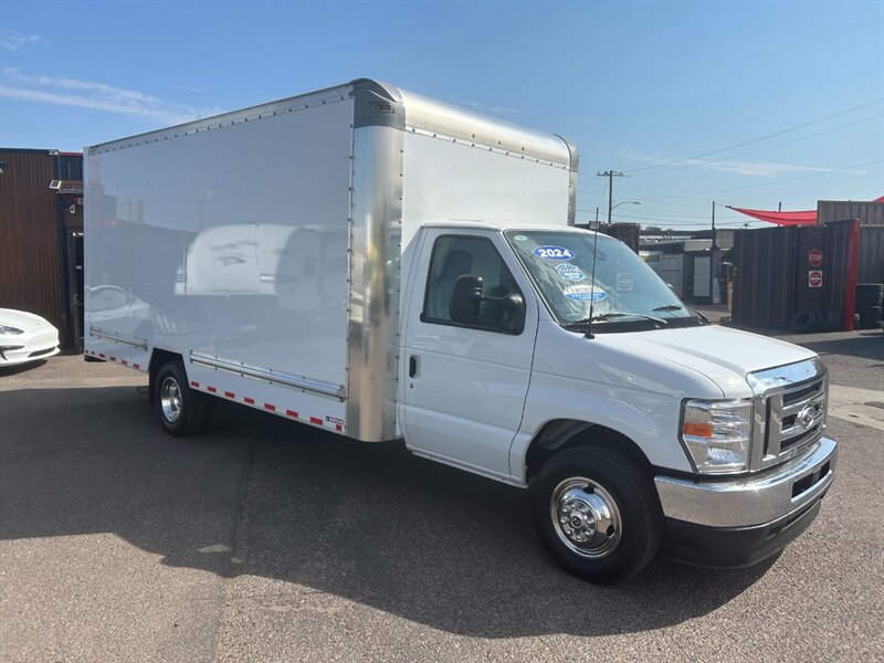 2024 Ford E-350 SD 158 in. CUTAWAY BOX TRUCK/CUBE VAN  