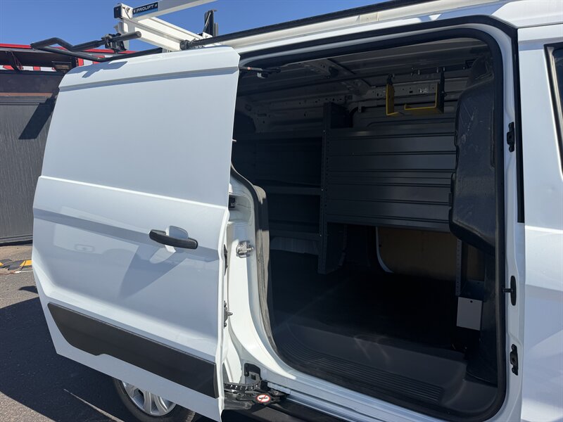 2023 Ford Transit Connect XLT - Photo 9 - Phoenix, AZ 85034