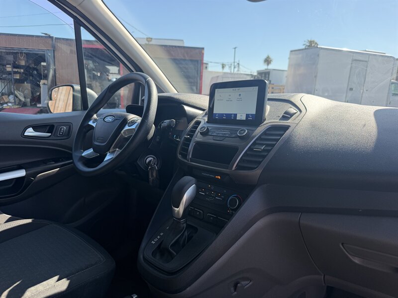 2023 Ford Transit Connect XLT - Photo 18 - Phoenix, AZ 85034