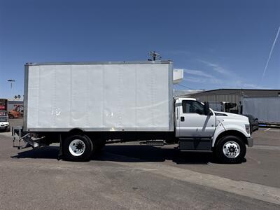 2023 Ford F-650 Super Duty Reefer Truck   - Photo 2 - Phoenix, AZ 85034