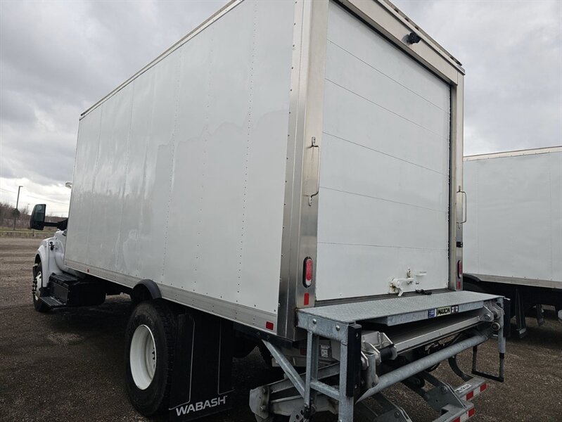 2023 Ford F-650 Super Duty Reefer Truck - Photo 5 - Phoenix, AZ 85034