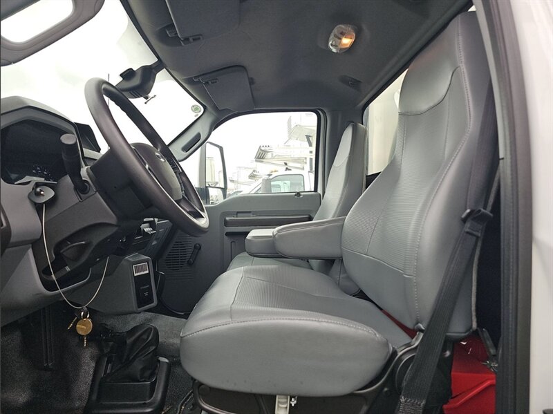 2023 Ford F-650 Super Duty Reefer Truck - Photo 9 - Phoenix, AZ 85034