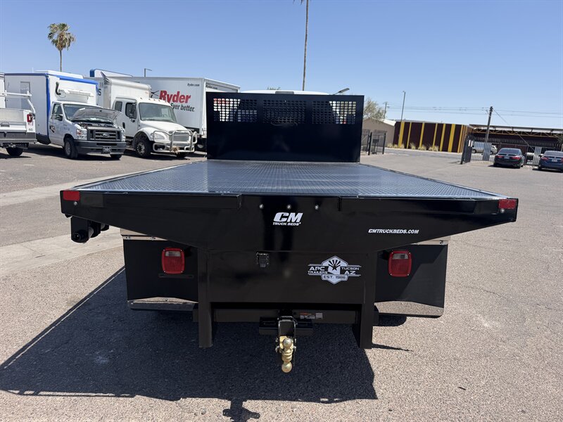 2023 Ford F-650 Super Duty Flatbed - Photo 4 - Phoenix, AZ 85034