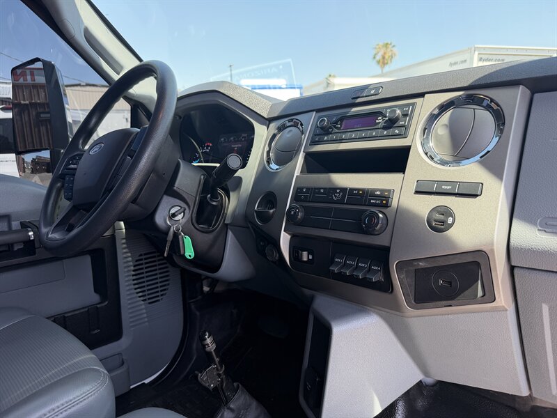 2023 Ford F-650 Super Duty Flatbed - Photo 19 - Phoenix, AZ 85034