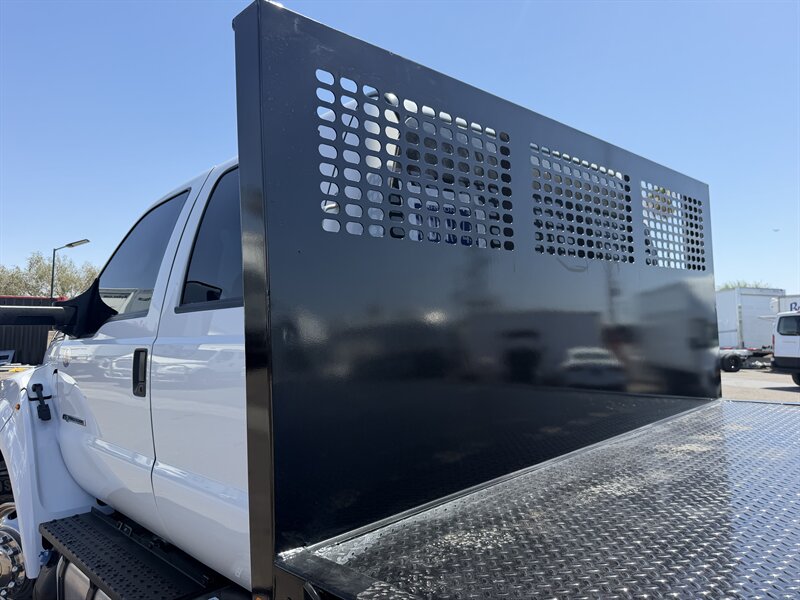 2023 Ford F-650 Super Duty Flatbed - Photo 12 - Phoenix, AZ 85034