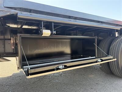 2023 Ford F-650 Super Duty Flatbed - Photo 9 - Phoenix, AZ 85034
