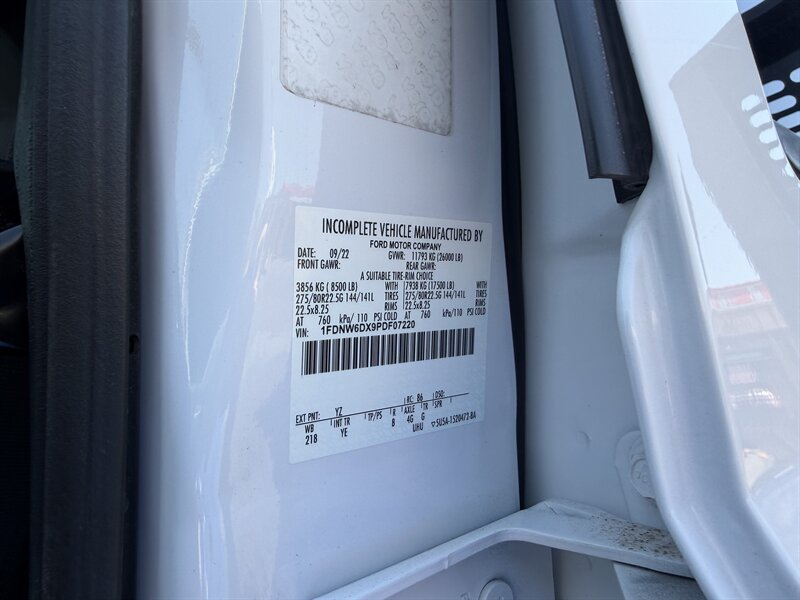 2023 Ford F-650 Super Duty Flatbed - Photo 20 - Phoenix, AZ 85034