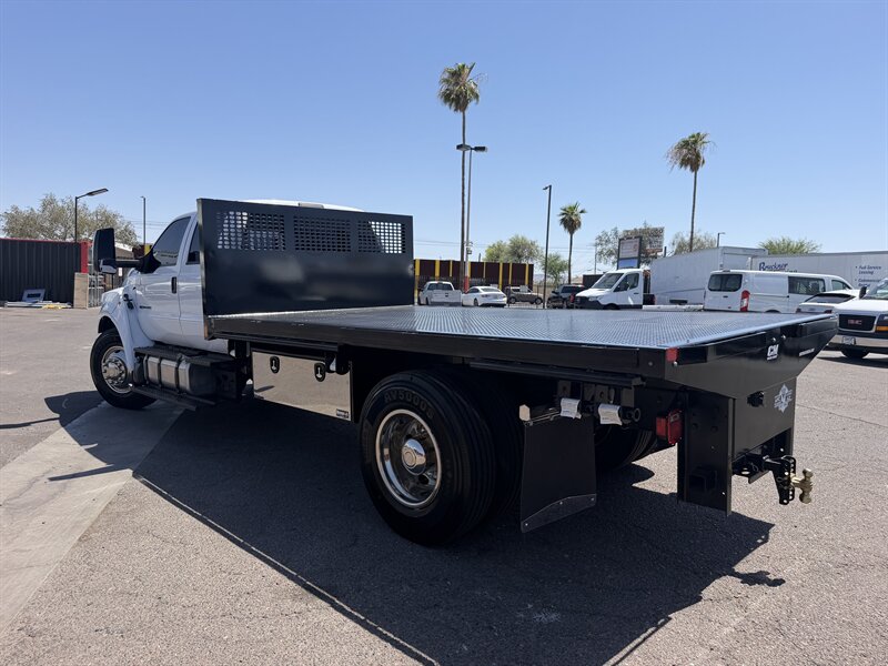 2023 Ford F-650 Super Duty Flatbed - Photo 5 - Phoenix, AZ 85034