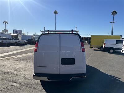 2024 Chevrolet Express 2500 CUTAWAY BOX TRUCK/CUBE VAN WITH LADDER RACK   - Photo 5 - Phoenix, AZ 85034