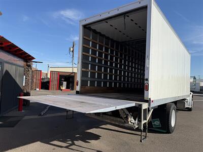 2024 FREIGHTLINER M2 106 - 22 Foot Box   - Photo 11 - Phoenix, AZ 85034