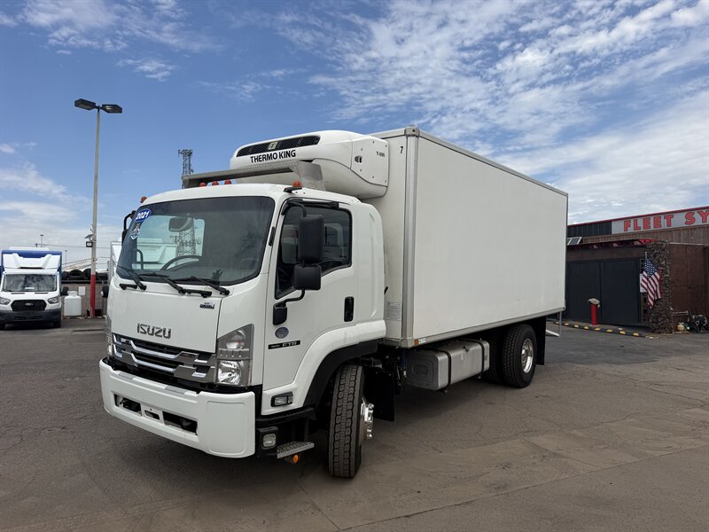 2021 Isuzu FTR Refrigerated Truck - Photo 7 - Phoenix, AZ 85034