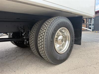 2021 Isuzu FTR Refrigerated Truck - Photo 9 - Phoenix, AZ 85034