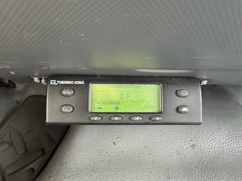 2021 Isuzu FTR Refrigerated Truck - Photo 15 - Phoenix, AZ 85034
