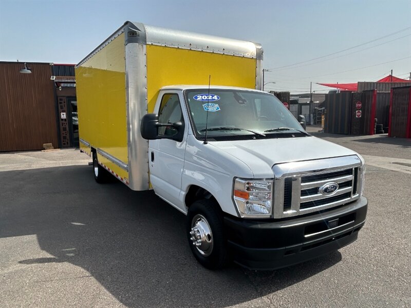 2024 Ford E-350 SD  CUTAWAY BOX TRUCK/CUBE VAN