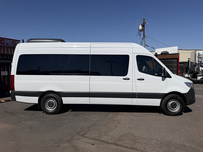 2025 Mercedes-Benz Sprinter 2500 Passenger Van - Photo 2 - Phoenix, AZ 85034