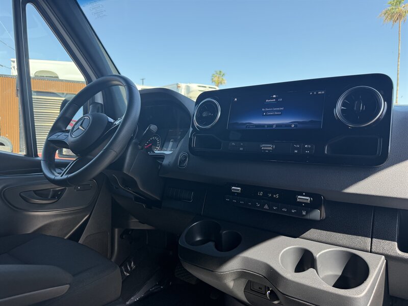 2025 Mercedes-Benz Sprinter 2500 Passenger Van - Photo 16 - Phoenix, AZ 85034