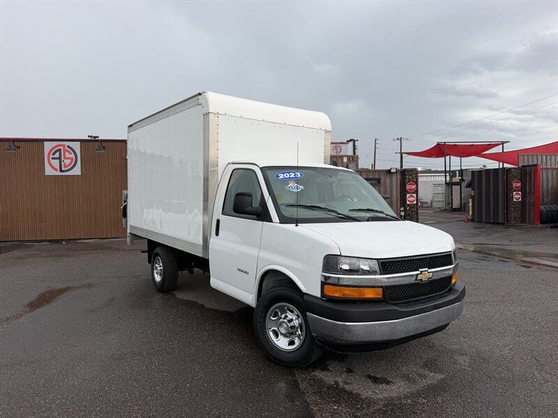2023 Chevrolet Express 3500 Box Truck   - Photo 1 - Phoenix, AZ 85034