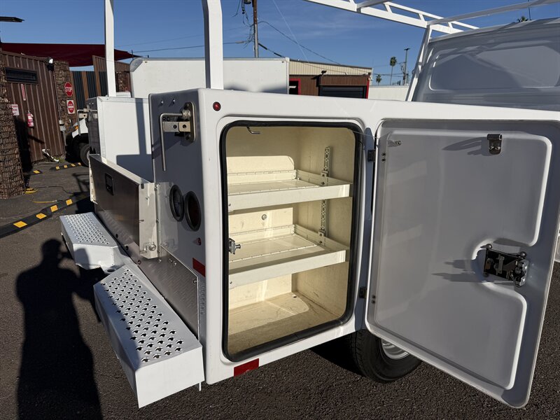 2023 Mercedes-Benz Sprinter 3500XD Utility Truck - Photo 9 - Phoenix, AZ 85034