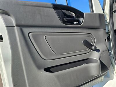 2023 International MV607 W/ 26 Foot Box   - Photo 28 - Phoenix, AZ 85034