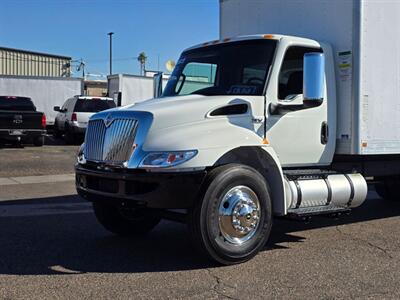 2023 International MV607 W/ 26 Foot Box   - Photo 2 - Phoenix, AZ 85034