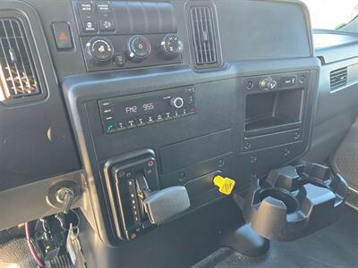 2023 International MV607 W/ 26 Foot Box   - Photo 29 - Phoenix, AZ 85034