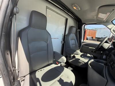 2023 Ford E-350 SD   - Photo 17 - Phoenix, AZ 85034
