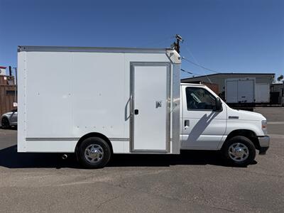2023 Ford E-350 SD   - Photo 3 - Phoenix, AZ 85034
