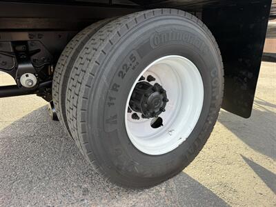 2025 Hino L6 26 Foot Box Truck - Photo 14 - Phoenix, AZ 85034