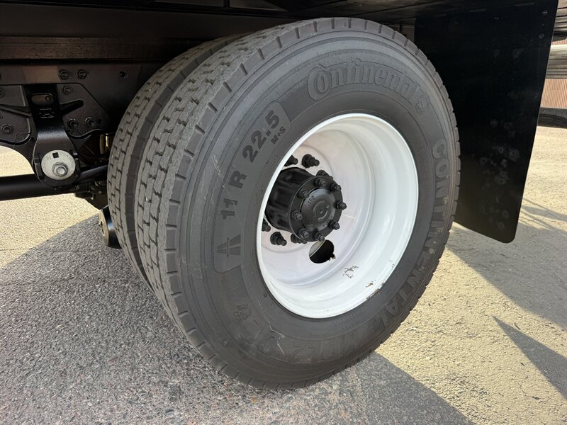 2025 Hino L6 26 Foot Box Truck - Photo 14 - Phoenix, AZ 85034