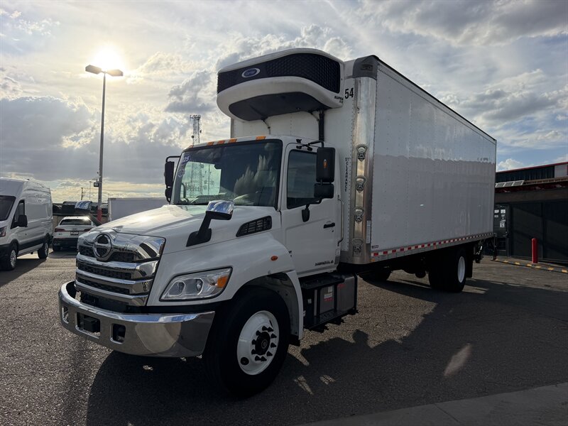 2025 Hino L6 26 Foot Box Truck - Photo 6 - Phoenix, AZ 85034