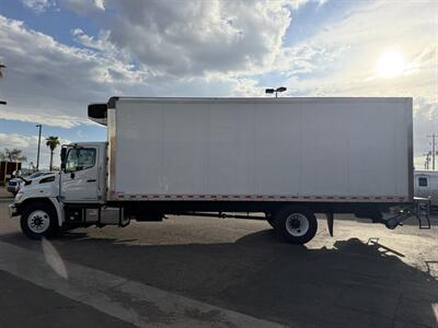 2025 Hino L6 26 Foot Box Truck - Photo 5 - Phoenix, AZ 85034