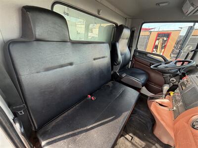 2025 Hino L6 26 Foot Box Truck - Photo 19 - Phoenix, AZ 85034