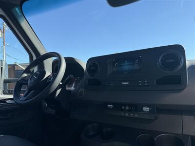 2023 Mercedes-Benz Sprinter 3500XD Box Truck   - Photo 15 - Phoenix, AZ 85034