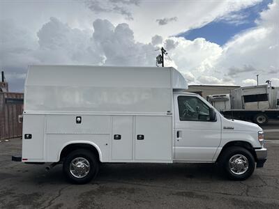 2023 Ford E-350 SD   - Photo 2 - Phoenix, AZ 85034