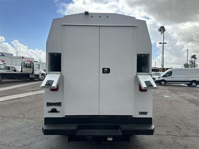 2023 Ford E-350 SD   - Photo 16 - Phoenix, AZ 85034