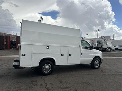 2023 Ford E-350 SD   - Photo 12 - Phoenix, AZ 85034