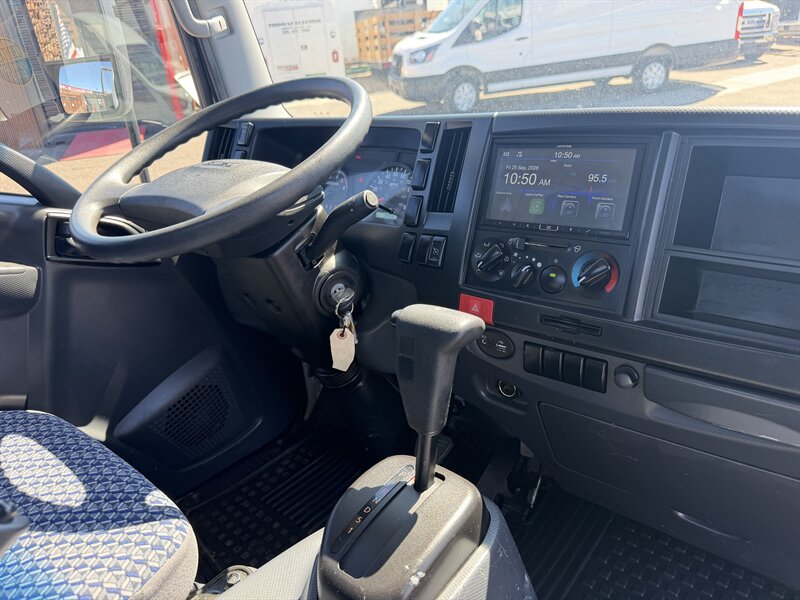 2025 Isuzu NPR Flatbed - Photo 17 - Phoenix, AZ 85034
