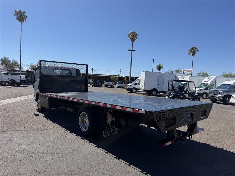 2025 Isuzu NPR Flatbed - Photo 5 - Phoenix, AZ 85034
