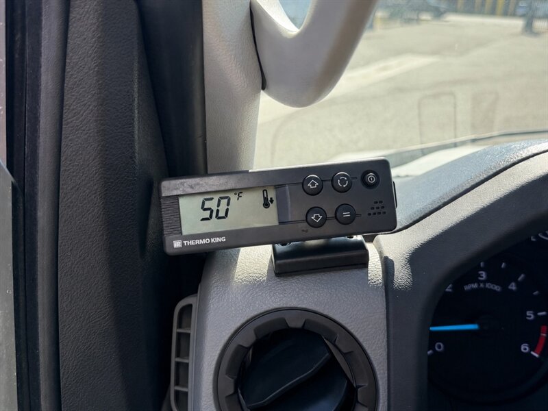 2024 Ford E-350 SD - 12 ft Refrigerated Truck - Photo 13 - Phoenix, AZ 85034
