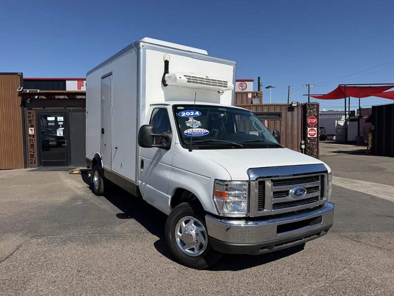 2024 Ford E-350 SD - 12 ft Refrigerated Truck   - Photo 1 - Phoenix, AZ 85034