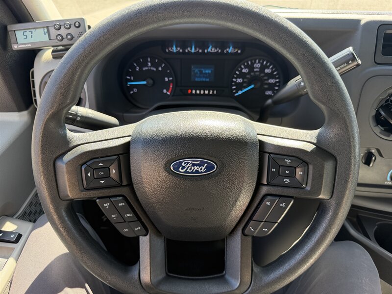 2024 Ford E-350 SD - 12 ft Refrigerated Truck - Photo 12 - Phoenix, AZ 85034