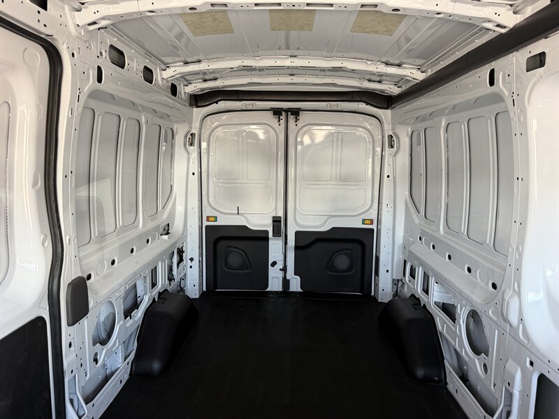 2025 Ford Transit 250 Mid Roof Cargo Van - Photo 16 - Phoenix, AZ 85034