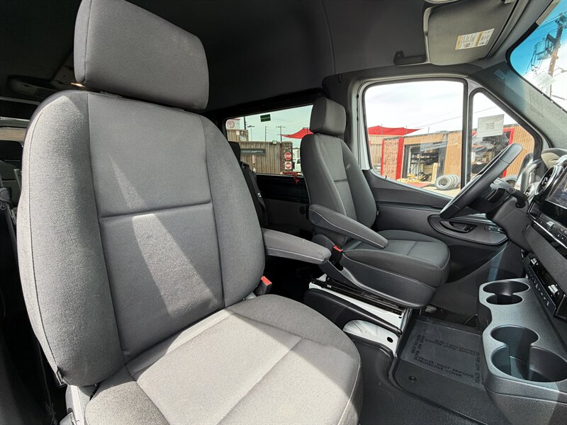 2026 Mercedes-Benz Sprinter 2500 - Photo 15 - Phoenix, AZ 85034