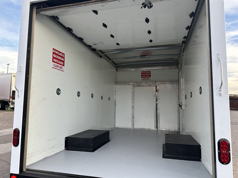 2023 Ford Transit 350 HD w/ 12 Foot Box - Photo 8 - Phoenix, AZ 85034