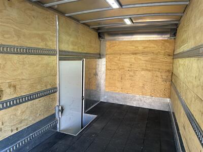 2023 Isuzu NPR HD W/ Liftgate and Side Door   - Photo 10 - Phoenix, AZ 85034