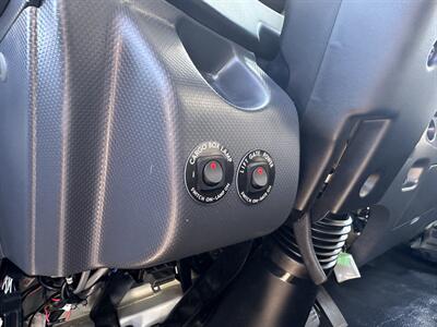 2023 Isuzu NPR HD W/ Liftgate and Side Door   - Photo 21 - Phoenix, AZ 85034