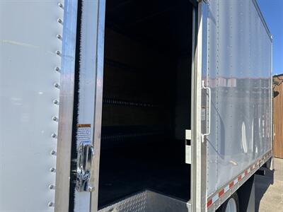 2023 Isuzu NPR HD W/ Liftgate and Side Door   - Photo 12 - Phoenix, AZ 85034