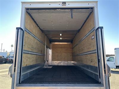 2023 Isuzu NPR HD W/ Liftgate and Side Door   - Photo 8 - Phoenix, AZ 85034