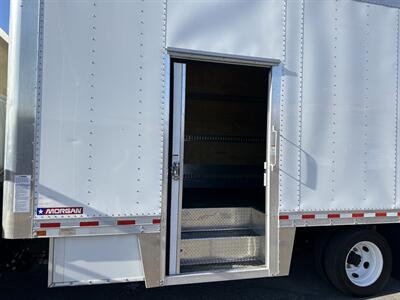 2023 Isuzu NPR HD W/ Liftgate and Side Door   - Photo 11 - Phoenix, AZ 85034